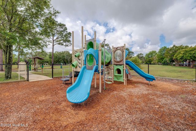 6204 Inland Greens Drive, Wilmington, NC 28405