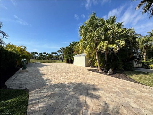 Lot 10 3027 E Riverbend Resort BLVD, Labelle, FL 33935