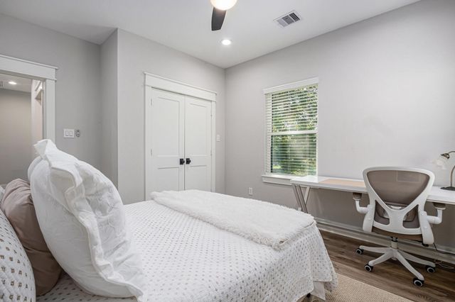 1315 Wycliffe Drive, Houston, TX 77043