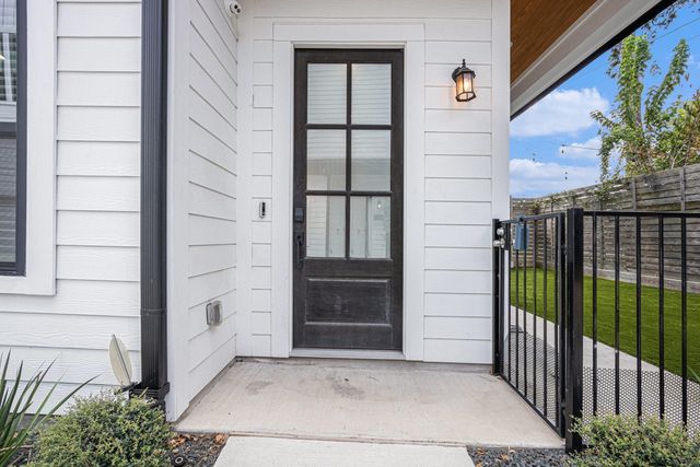 1315 Wycliffe Drive, Houston, TX 77043