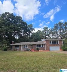 1204 26TH AVENUE N, Bessemer, AL 35023