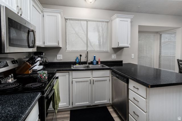 7960 S SHAYLA DR, West Jordan, UT 84088