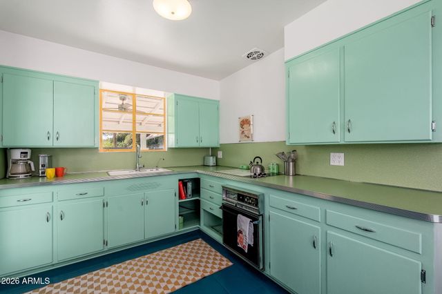 805 E JACKSON Avenue, Buckeye, AZ 85326