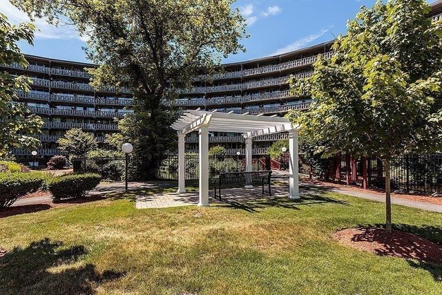 200 Swanton St 222, Winchester, MA 01890