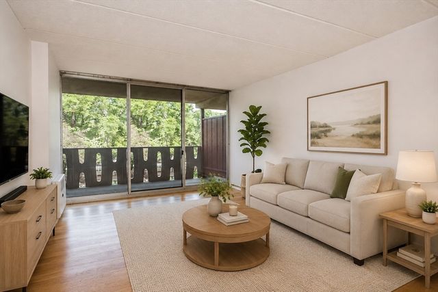 200 Swanton St 222, Winchester, MA 01890