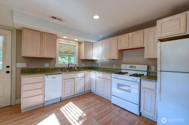 5333 N 47th Street, Tacoma, WA 98407