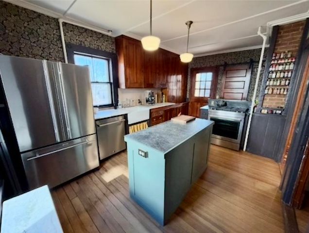 39 Nelson Street, Dover, NH 03820