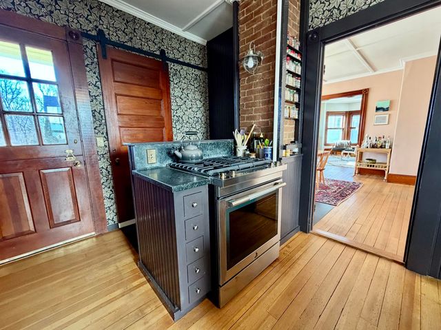 39 Nelson Street, Dover, NH 03820