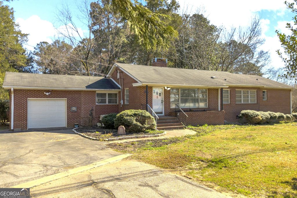 1651 Athens Highway, Elberton, GA 30635 — exterior