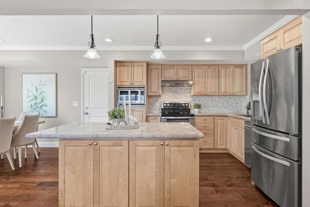 816 Cottonwood Drive, Cupertino, CA 95014