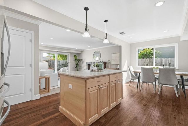 816 Cottonwood Drive, Cupertino, CA 95014