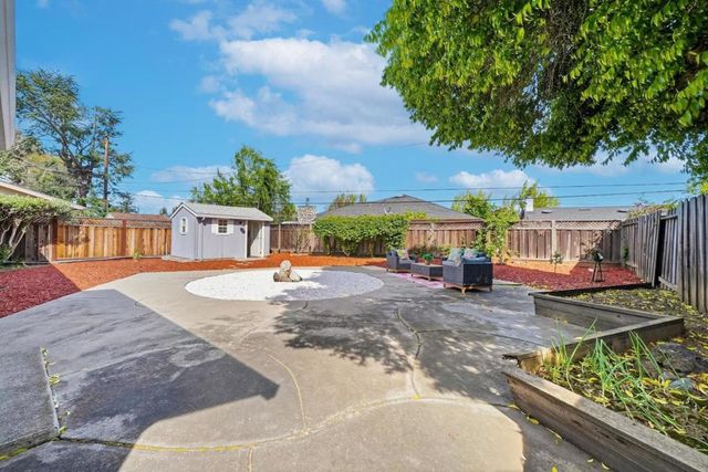 816 Cottonwood Drive, Cupertino, CA 95014