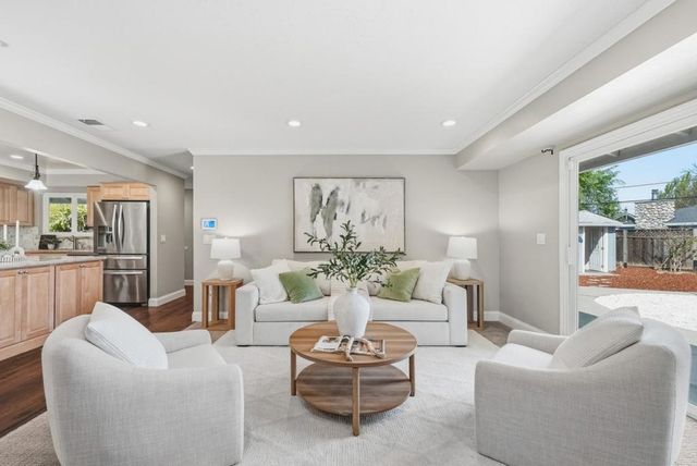 816 Cottonwood Drive, Cupertino, CA 95014