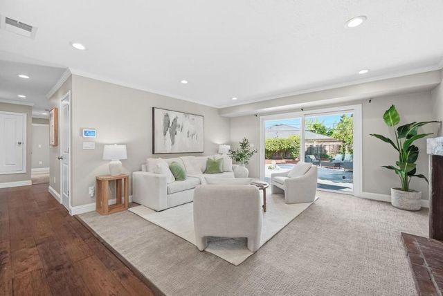 816 Cottonwood Drive, Cupertino, CA 95014