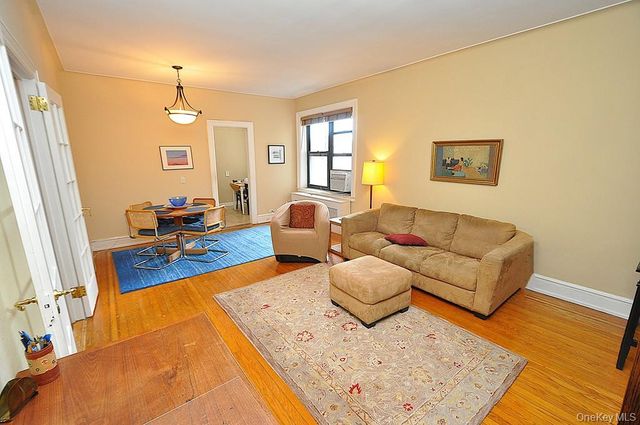 143 Garth Road 5J, Scarsdale, NY 10583