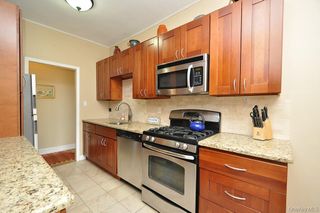 143 Garth Road 5J, Scarsdale, NY 10583