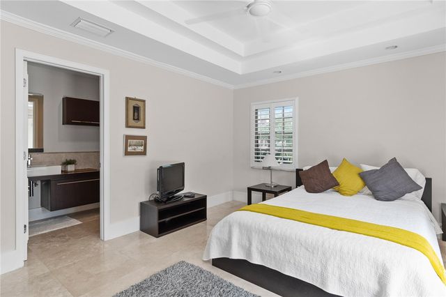1200 Windrifter Way, Vero Beach, FL 32963