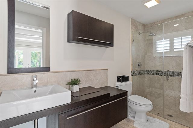 1200 Windrifter Way, Vero Beach, FL 32963