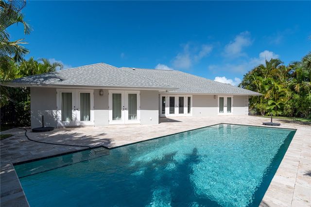 1200 Windrifter Way, Vero Beach, FL 32963