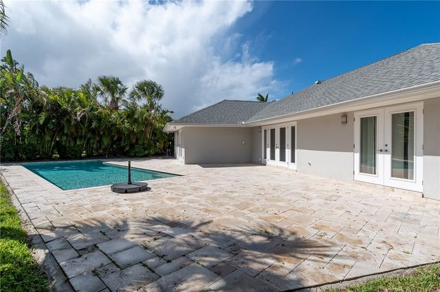 1200 Windrifter Way, Vero Beach, FL 32963