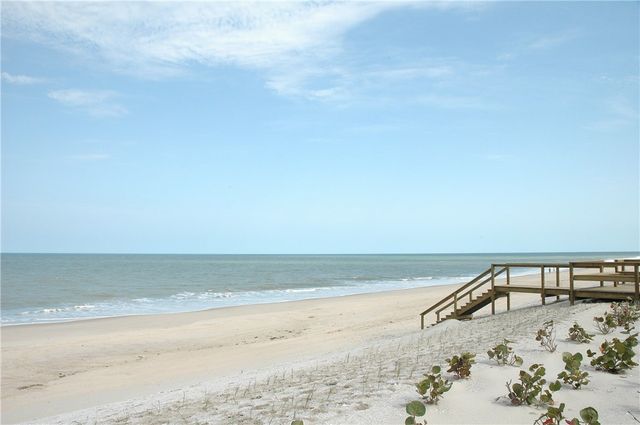 1200 Windrifter Way, Vero Beach, FL 32963