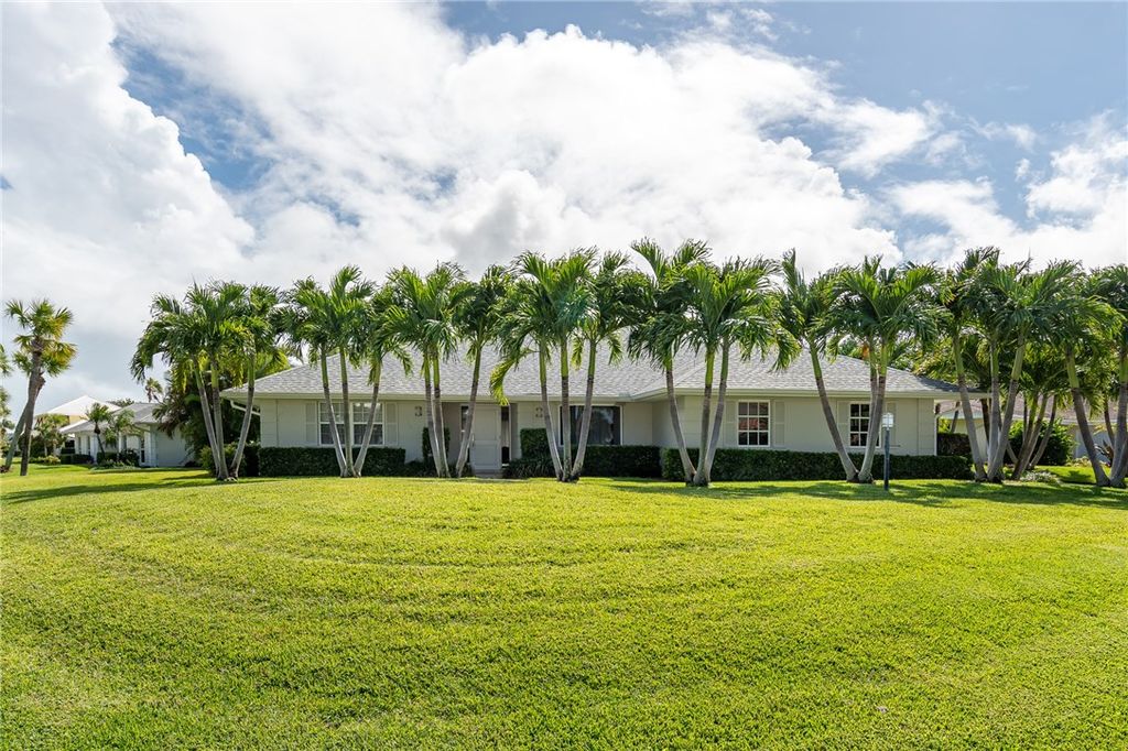 1200 Windrifter Way, Vero Beach, FL 32963