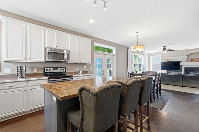 14400 Bayberry Circle, Rosemount, MN 55068