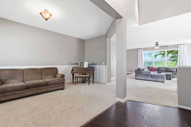 14400 Bayberry Circle, Rosemount, MN 55068
