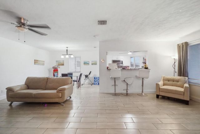 309 SW 7TH Court, Hallandale Beach, FL 33009