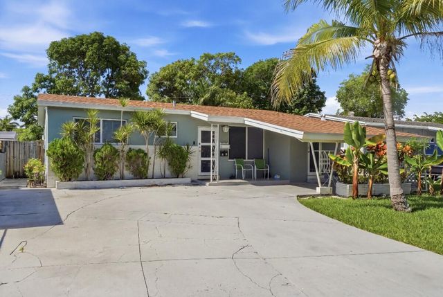 309 SW 7TH Court, Hallandale Beach, FL 33009