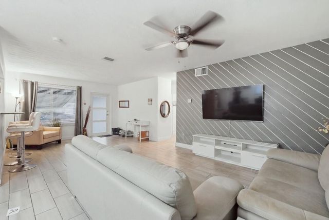 309 SW 7TH Court, Hallandale Beach, FL 33009
