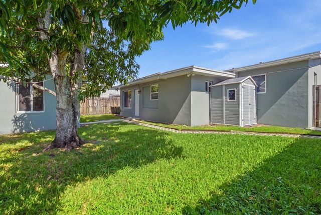 309 SW 7TH Court, Hallandale Beach, FL 33009