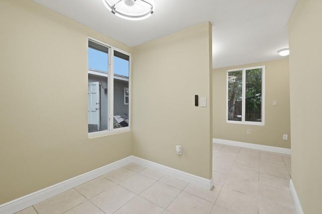 309 SW 7TH Court, Hallandale Beach, FL 33009