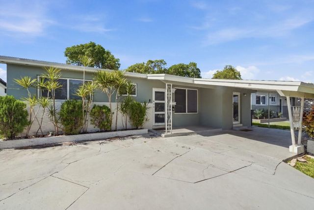 309 SW 7TH Court, Hallandale Beach, FL 33009