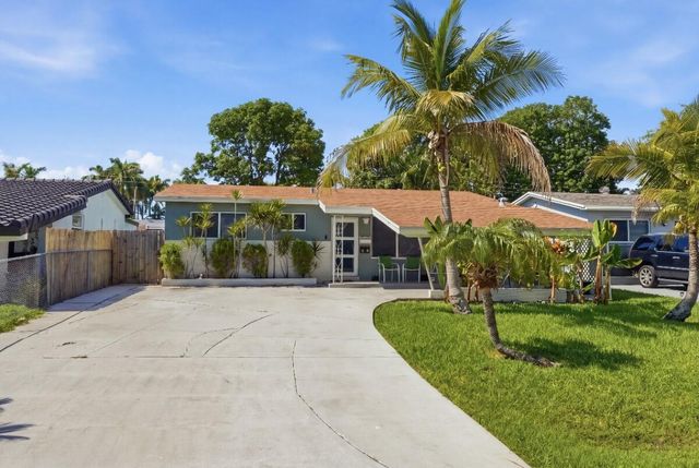 309 SW 7TH Court, Hallandale Beach, FL 33009