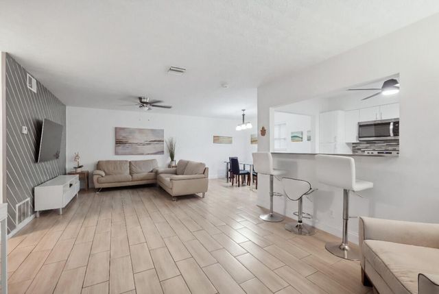 309 SW 7TH Court, Hallandale Beach, FL 33009