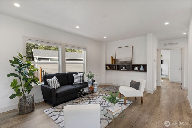 116 Sunset Meadows Lane, Port Hadlock, WA 98339