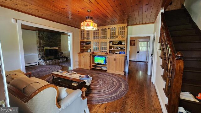 4912 SHANKWEILER RD, Orefield, PA 18069