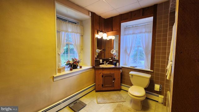 4912 SHANKWEILER RD, Orefield, PA 18069