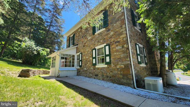 4912 SHANKWEILER RD, Orefield, PA 18069