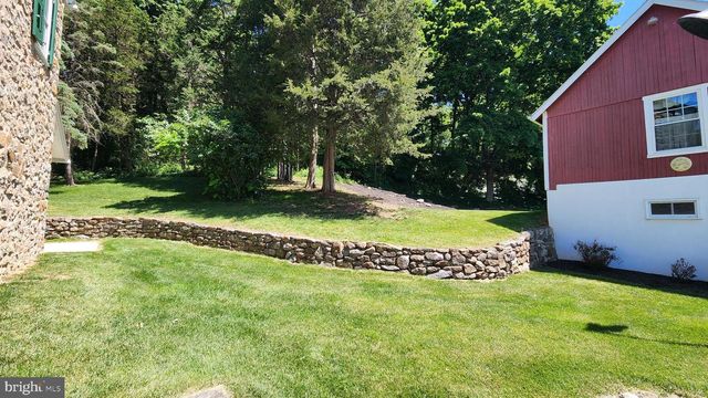 4912 SHANKWEILER RD, Orefield, PA 18069