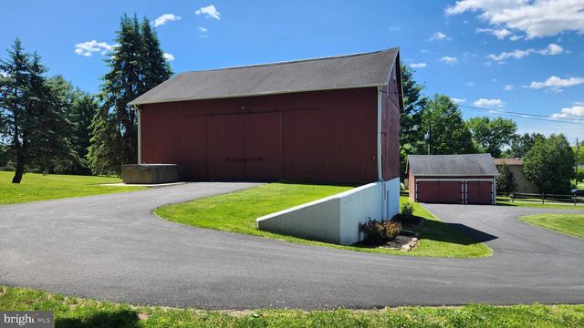 4912 SHANKWEILER RD, Orefield, PA 18069