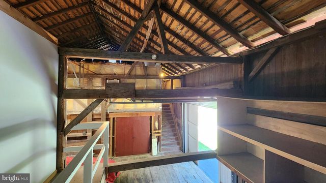 4912 SHANKWEILER RD, Orefield, PA 18069
