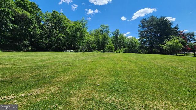 4912 SHANKWEILER RD, Orefield, PA 18069