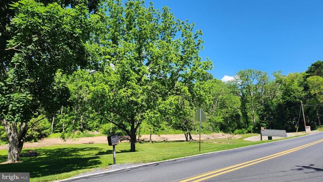 4912 SHANKWEILER RD, Orefield, PA 18069