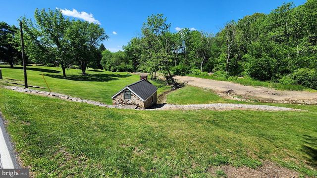 4912 SHANKWEILER RD, Orefield, PA 18069