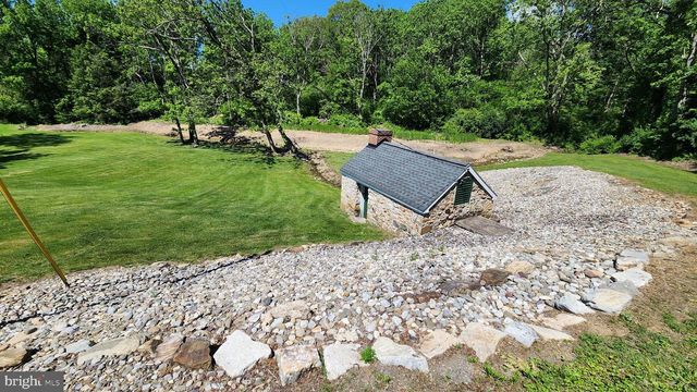 4912 SHANKWEILER RD, Orefield, PA 18069