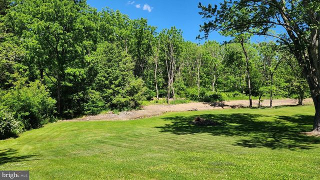 4912 SHANKWEILER RD, Orefield, PA 18069