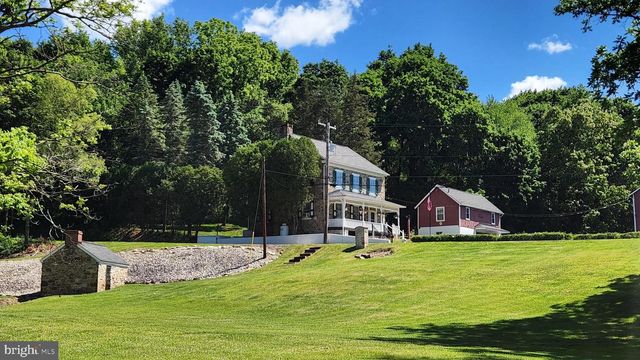 4912 SHANKWEILER RD, Orefield, PA 18069