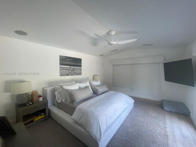 181 Island Dr, Key Biscayne, FL 33149